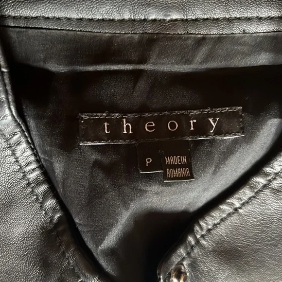 Theory genuine leather jacket petite cropped